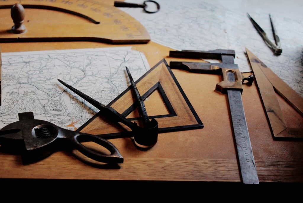Spooncarving knife making in Sheffield Fleur DQf7RZhMOJU Unsplash 1024x684